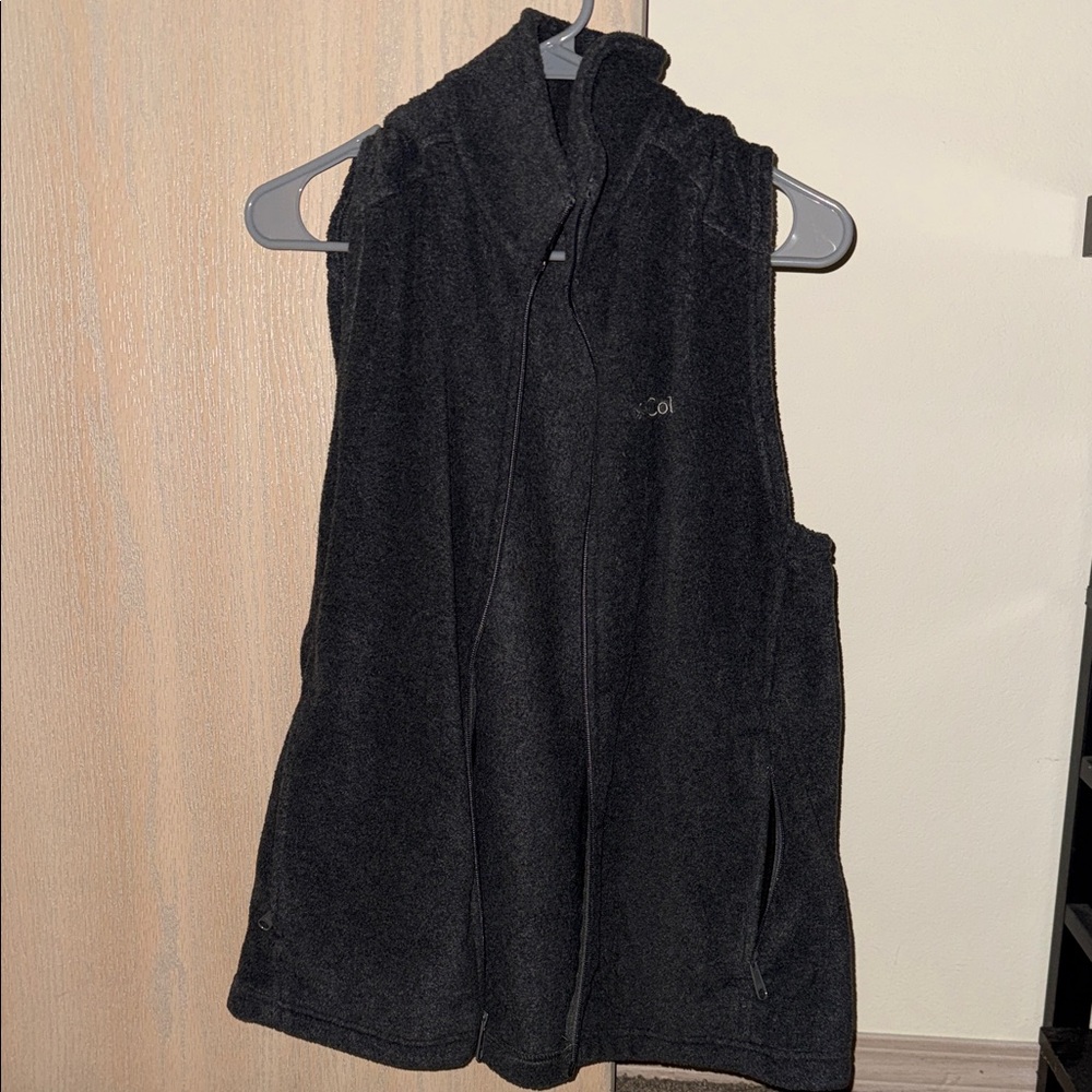 Columbia Black Fleece Vest
